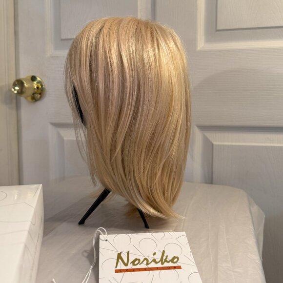 Womens Wig-Alva by Noriko Wigs Lace Front Synthetic-PEACH GOLD mid length Bob - Picture 3 of 7